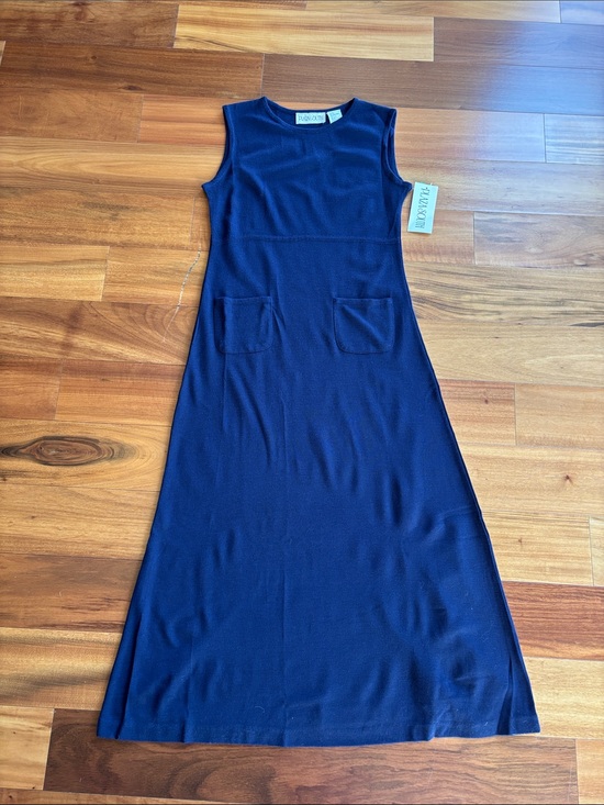 Plaza South Dresses & Skirts - NWT Wool blend sheath